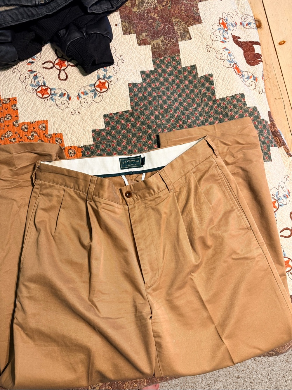 Filson Men's Khaki Pleated Chinos in Tan